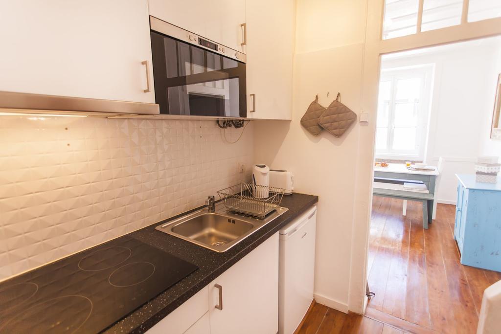 Lovelystay - Cosy Bairro Alto Duplex リスボン エクステリア 写真