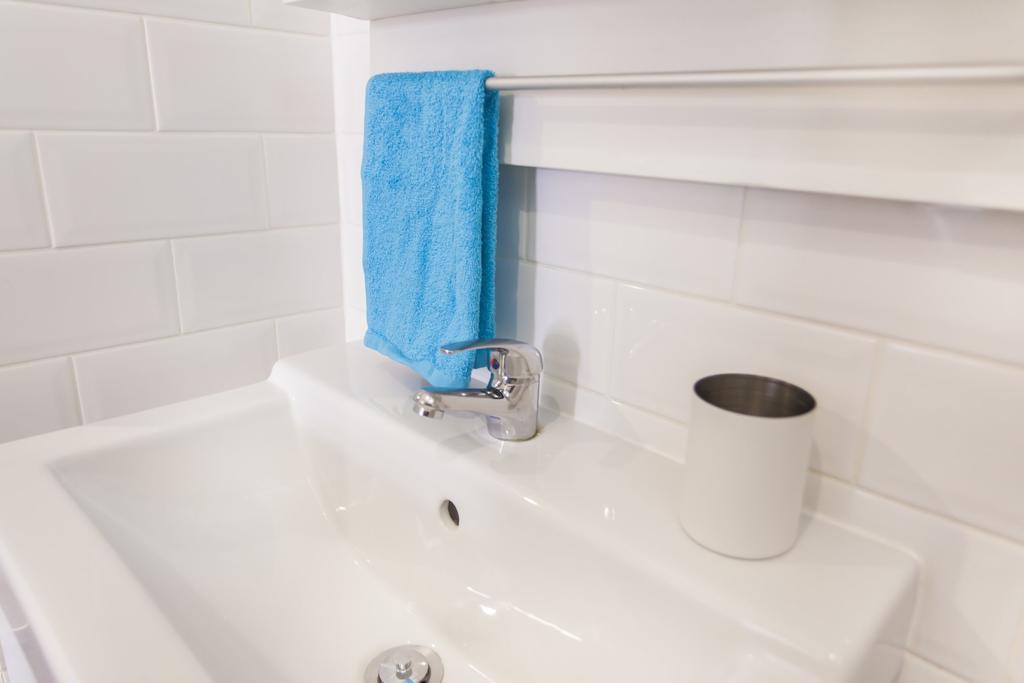 Lovelystay - Cosy Bairro Alto Duplex リスボン エクステリア 写真