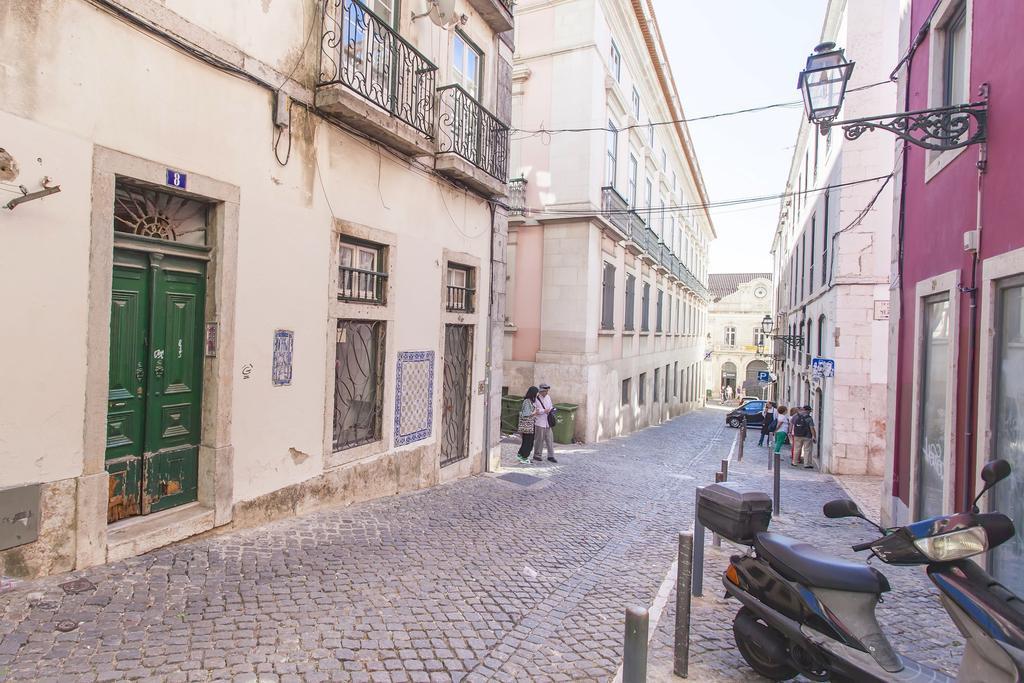 Lovelystay - Cosy Bairro Alto Duplex リスボン エクステリア 写真