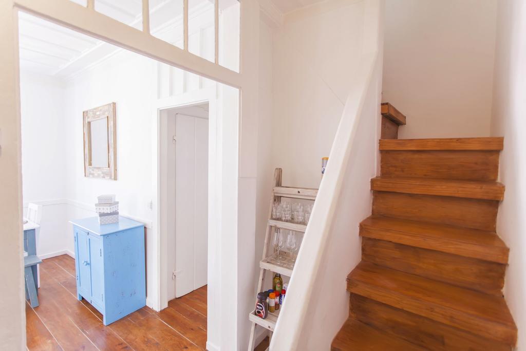 Lovelystay - Cosy Bairro Alto Duplex リスボン エクステリア 写真